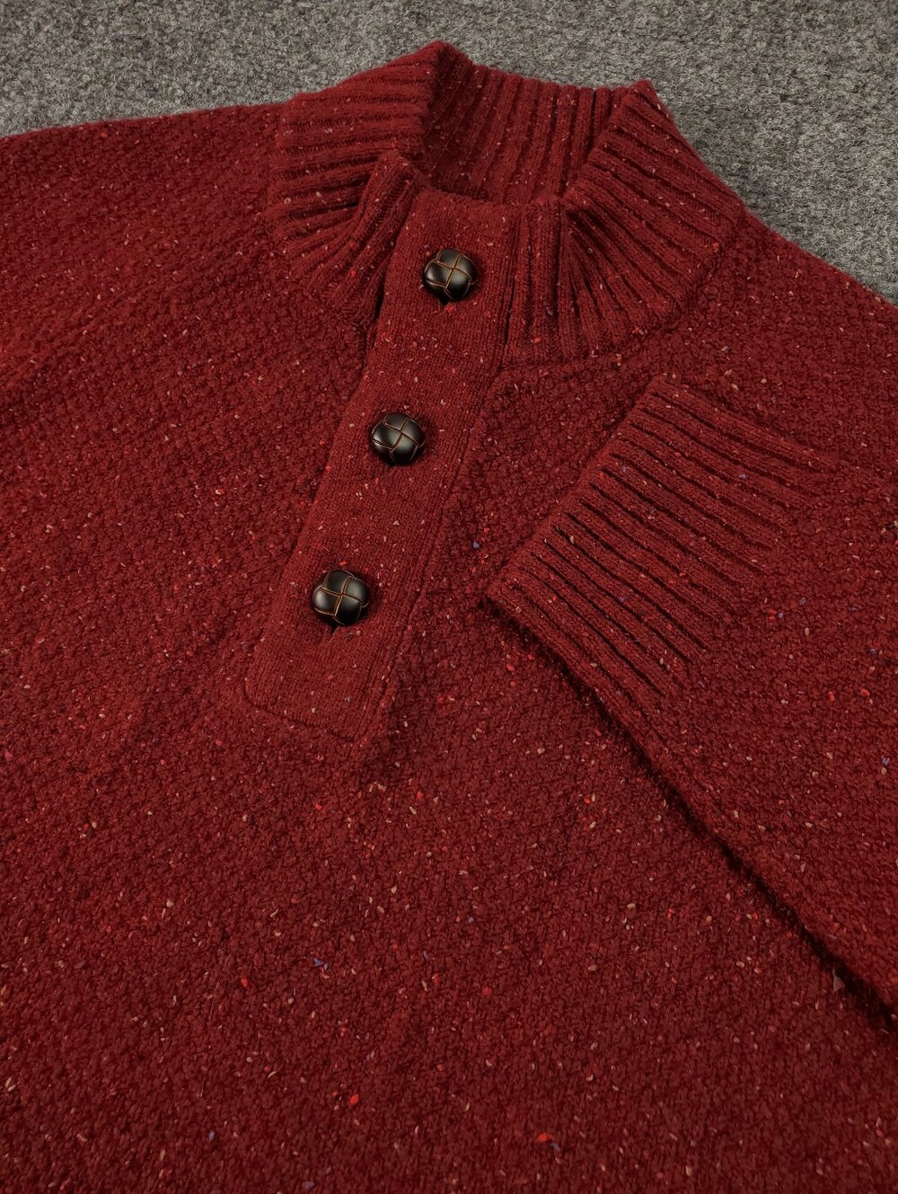 UNTUCKit Wool Sweater Mens Large Lambswool Button Henley Gordonne Speckled Red
